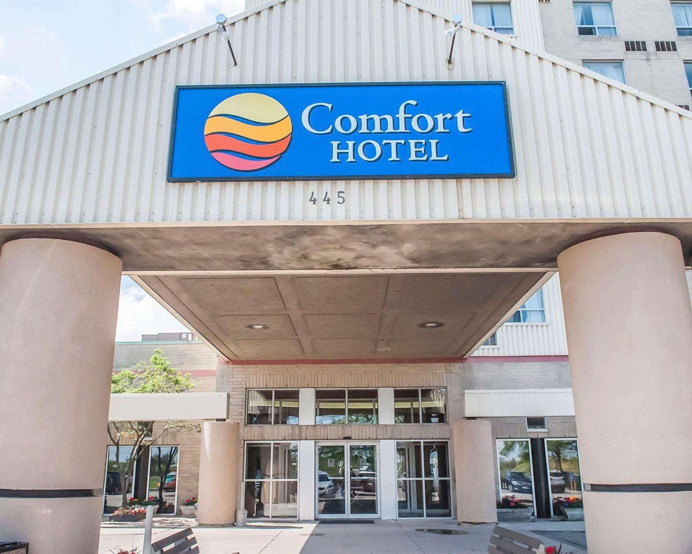 Comfort Hotel Airport North Toronto Exterior foto